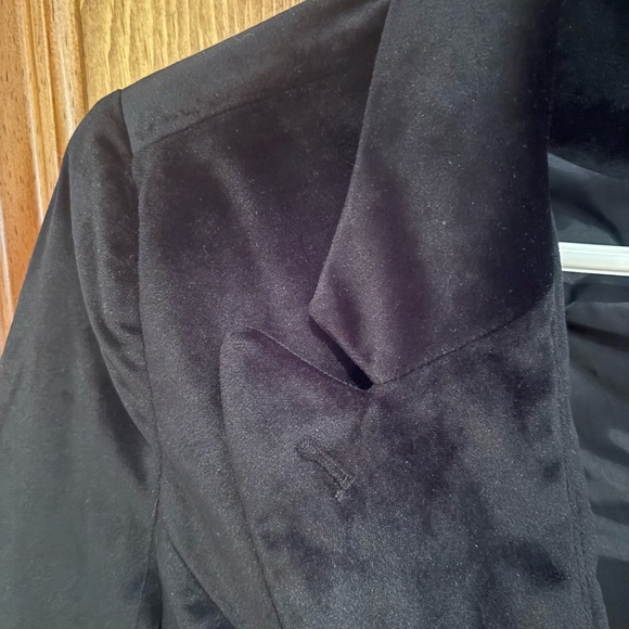 Black velvet ICÔNE blazer, gold colour buttons. - Picture 4 of 5